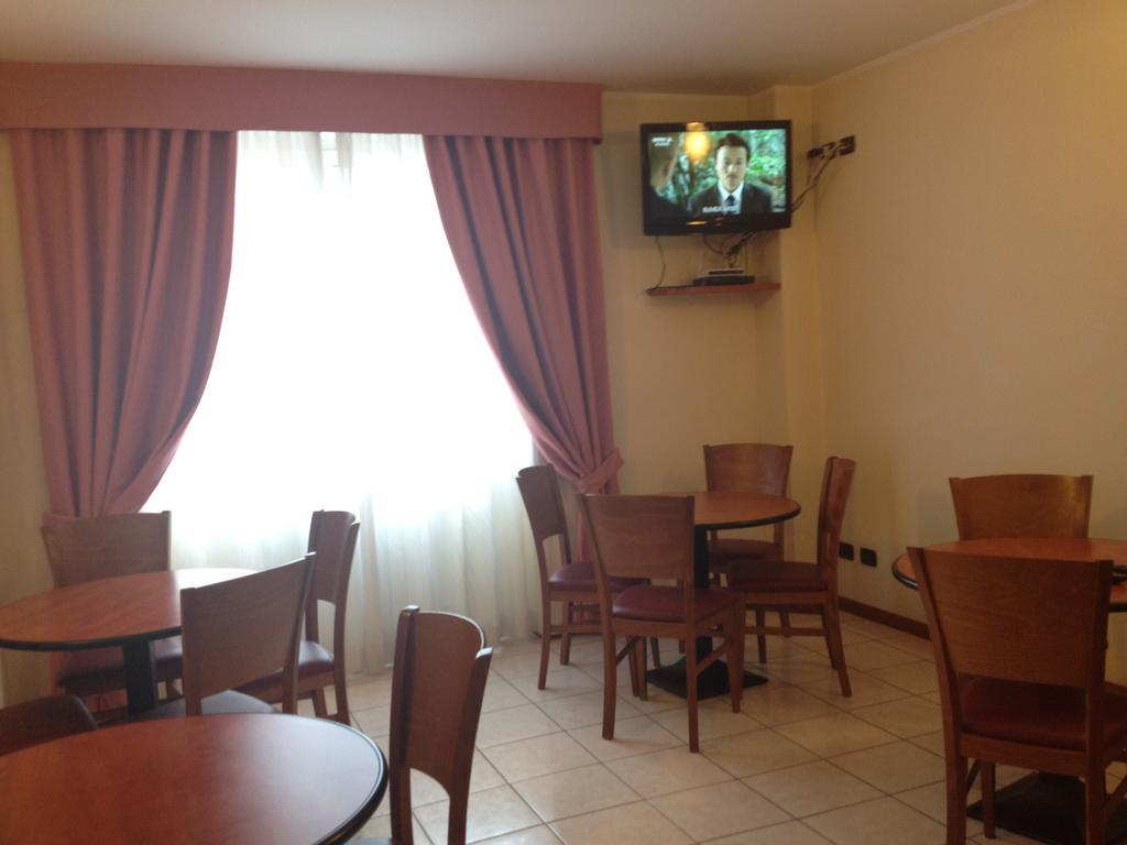Hotel Belforte Варезе Екстер'єр фото