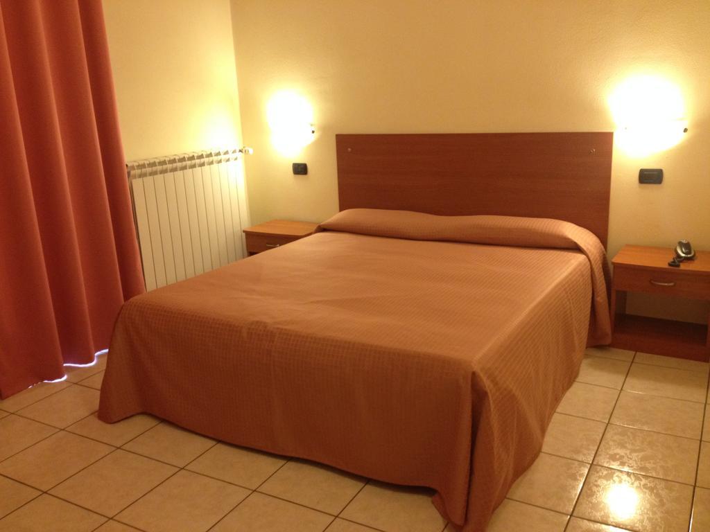 Hotel Belforte Варезе Номер фото